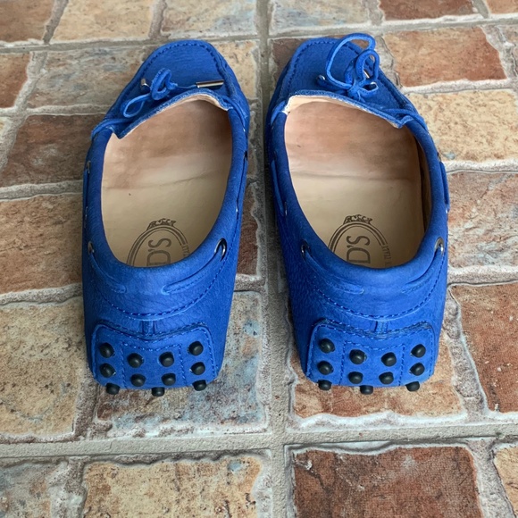 TOD’S Suede Driving Gommino Shoes - Picture 8 of 11